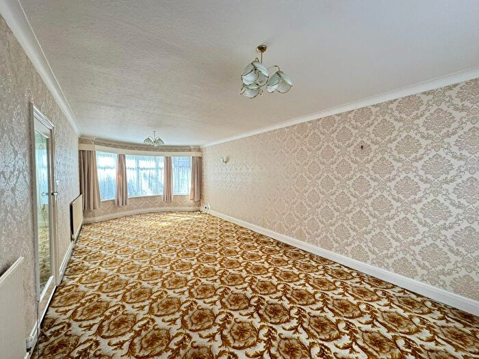 3 Bedroom Semi-Detached House For Sale In Wordsworth Road, Old Trafford, M16