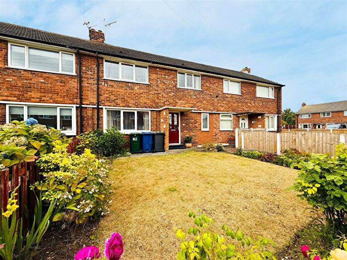 3 Bedroom Terraced House For Sale In Northfield, Barlby, Selby, YO8