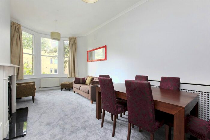 2 Bedroom Flat To Rent In Clapham Road, London, SW9