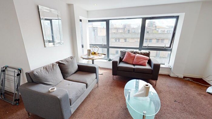 2 Bedroom Flat To Rent In Flat . Cymbeline House, NG1