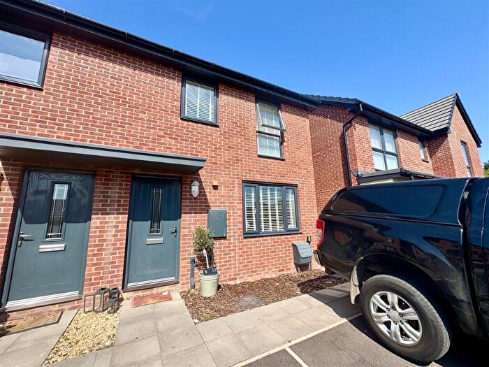 3 Bedroom Semi-Detached House For Sale In Bowstring Close, Chepstow, NP16