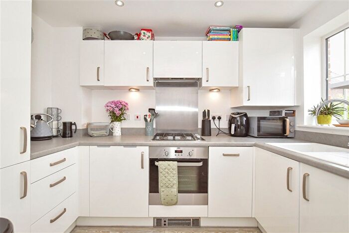 2 Bedroom Semi-detached House For Sale In Bittern Way, Chichester, West Sussex, PO20