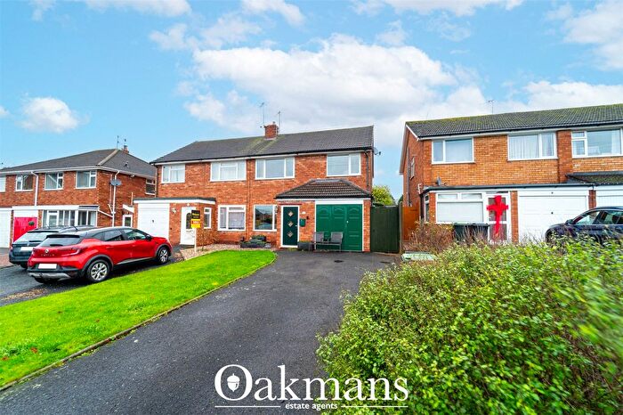 3 Bedroom Semi Detached House For Sale In Springfield Avenue, Bromsgrove, Worcestershire, B60