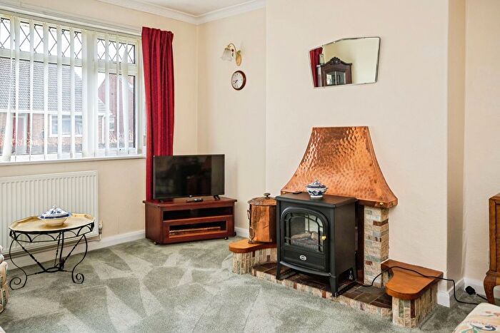 2 Bedroom Bungalow For Sale In Wood Green, Mold, Flintshire, CH7