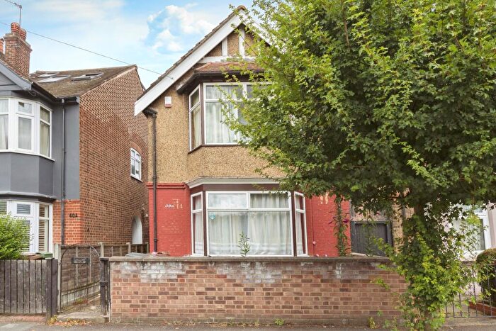 3 Bedroom Terraced House To Rent In Brewster Road, Leyton, E10