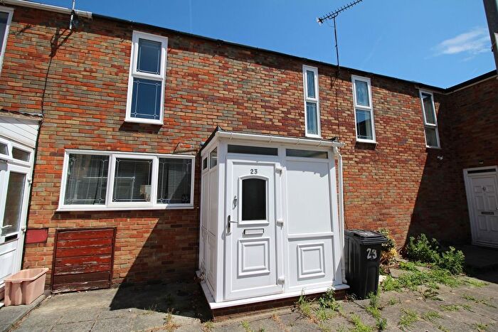 3 Bedroom Terraced House To Rent In Camellia Place, SS15