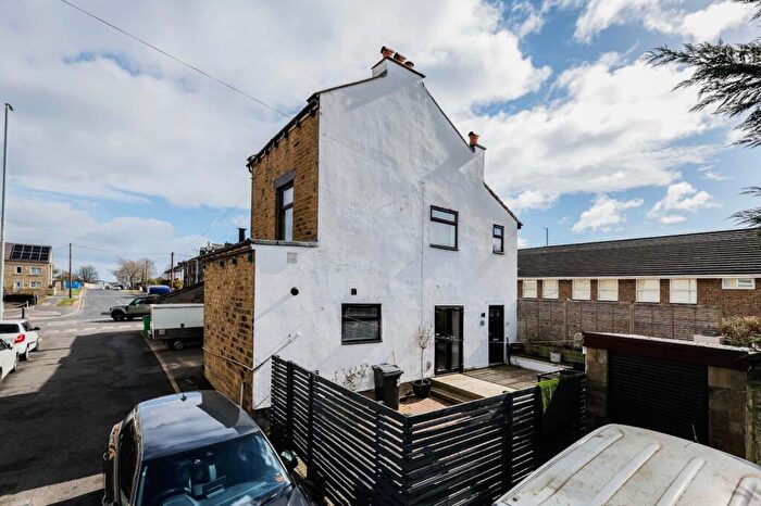 3 Bedroom End Of Terrace House For Sale In Providence Place, Stanningley, Pudsey, West Yorkshire, Uk, LS28