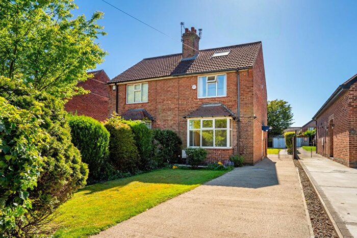 3 Bedroom Semi Detached House For Sale In Gale Lane, York, YO24