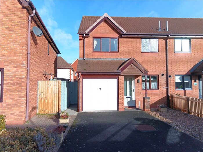 3 Bedroom Semi Detached House For Sale In Barrie Way, Burnham-On-Sea, Somerset, TA8
