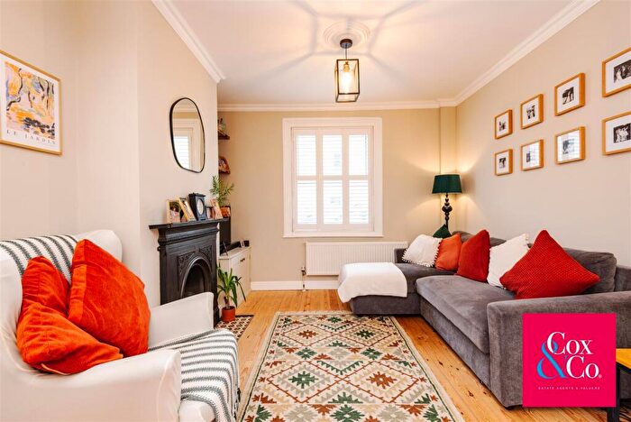 3 Bedroom House For Sale In Gardener Street, Portslade, Brighton, BN41