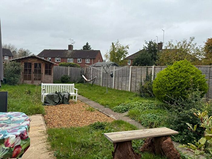 2 Bedroom Semi-Detached House For Sale In Picket Close, Fordingbridge, SP6
