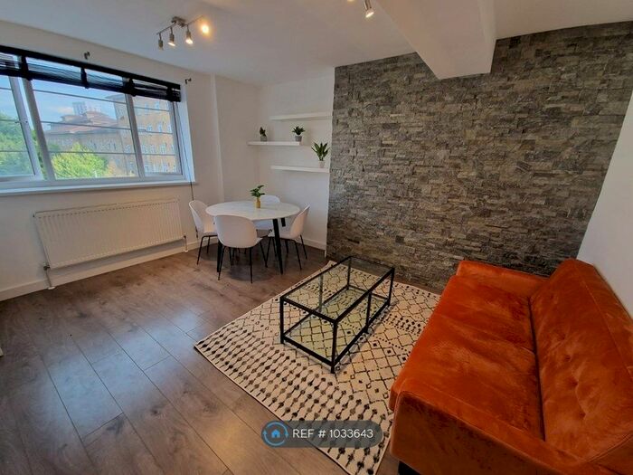 2 Bedroom Flat To Rent In Wandsworth Road, London, SW8
