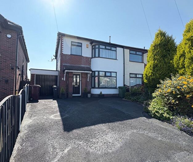 3 Bedroom Semi-Detached House For Sale In Meadland Grove, Bolton, BL1