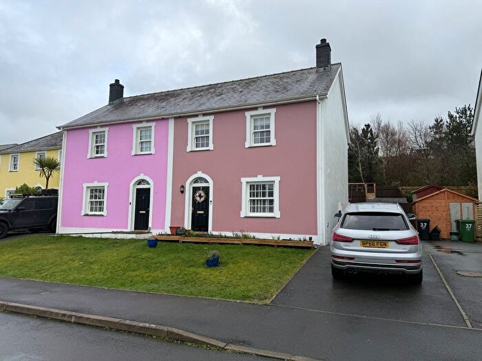 3 Bedroom Semi Detached House For Sale In Stad Craig Ddu, Llanon, SY23