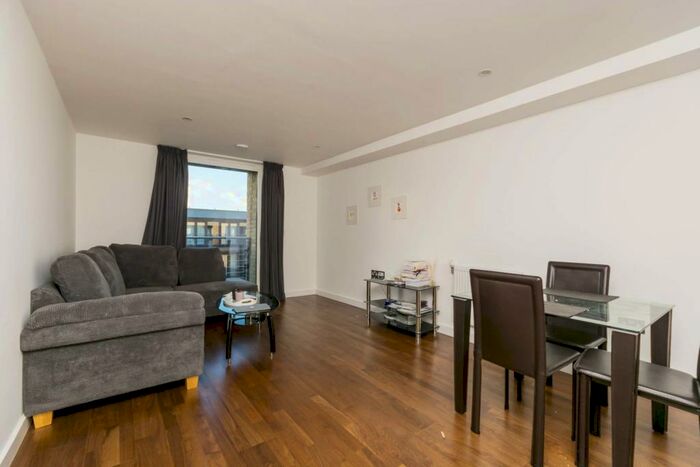 2 Bedroom Flat To Rent In Wharf Street, Deptford, London, SE8