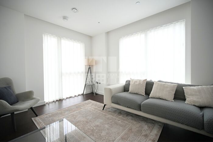 3 Bedroom Apartment For Sale In Kennedy Building, Lexington Garden, London, SW11