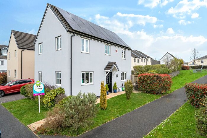 3 Bedroom Link Detached House For Sale In Crookmans Close, Barnstaple, Devon, EX32