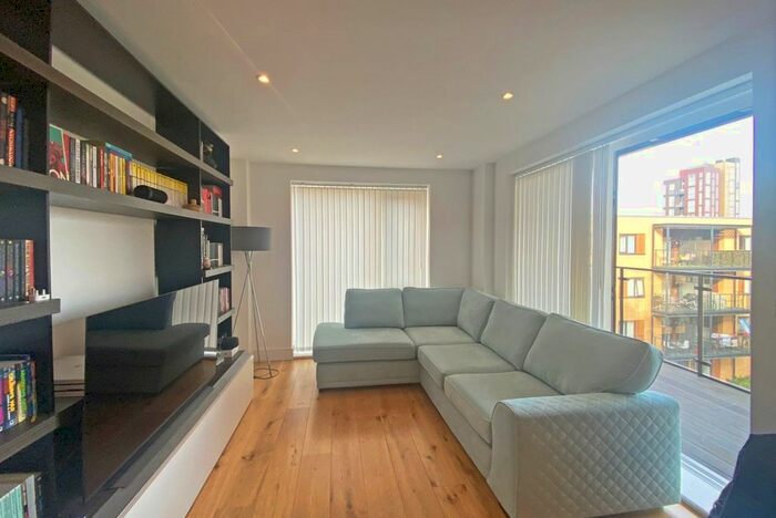 1 Bedroom Flat To Rent In Elstree Apartments, Grove Road, Colindale, NW9