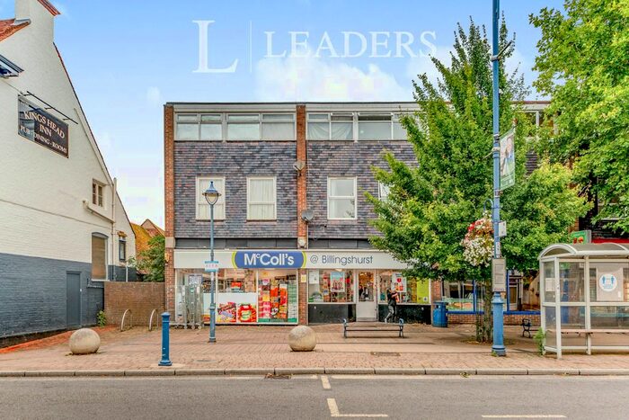 2 Bedroom Flat To Rent In Jengers Mead, Billingshurst, RH14