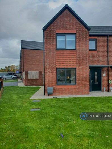 3 Bedroom End Of Terrace House To Rent In Danesdale Drive, Manchester, M4