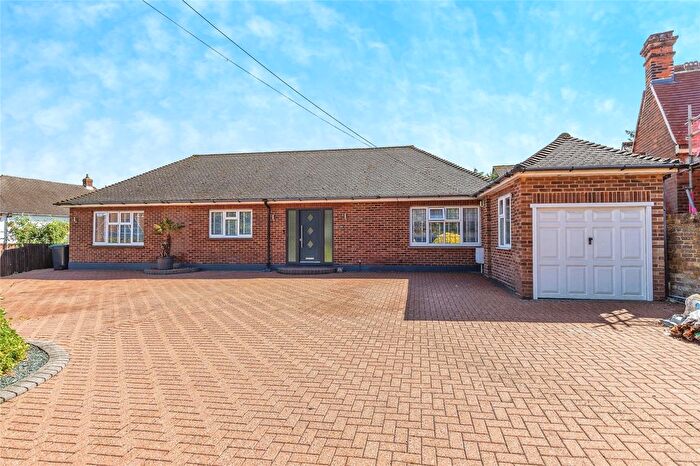 5 Bedroom Bungalow For Sale In School Lane, Higham, Rochester, Kent, ME3
