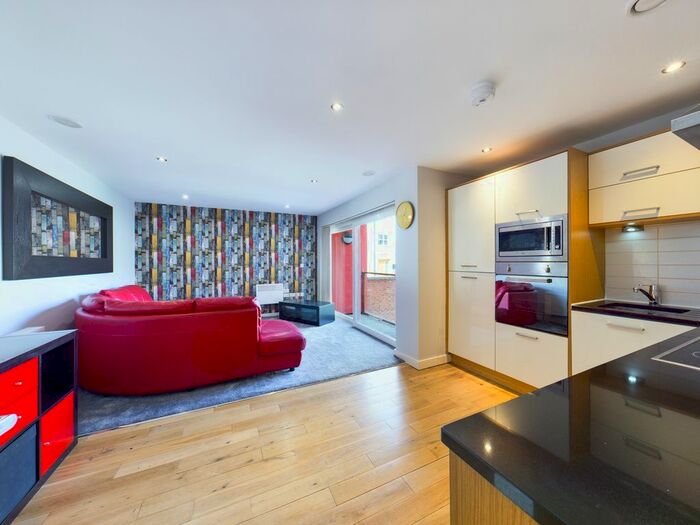 1 Bedroom Flat To Rent In The Sawmill, Dock Street, HU1