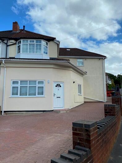 2 Bedroom Flat To Rent In Pottery Road, Oldbury B68