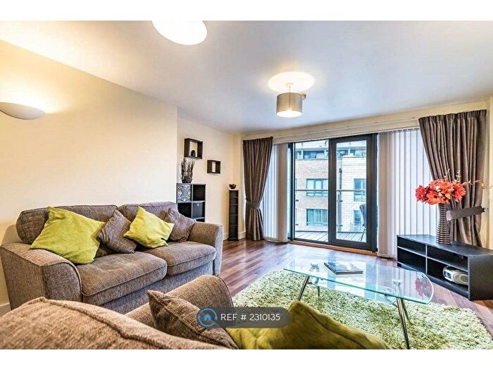 2 Bedroom Flat To Rent In Medlock Place, Manchester, M15