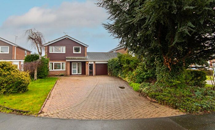 4 Bedroom Detached House For Sale In Chatsworth Place, Peterborough, PE3