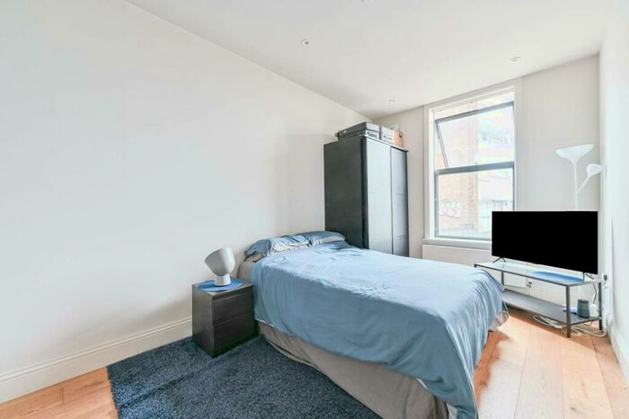 1 Bedroom Flat To Rent In Petram House, Elephant And Castle, London, SE17
