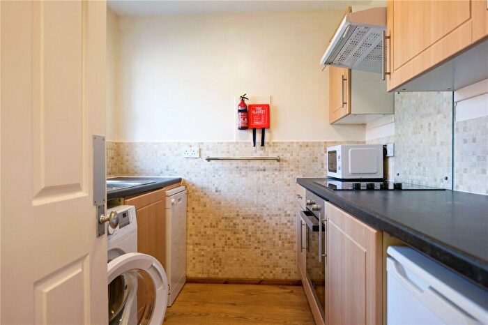 1 Bedroom Terraced House To Rent In Colmworth Close, Lower Earley, Reading, Berkshire, RG6