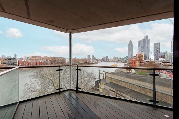 2 Bedroom Flat For Sale In Riverlight Quay, London, SW11