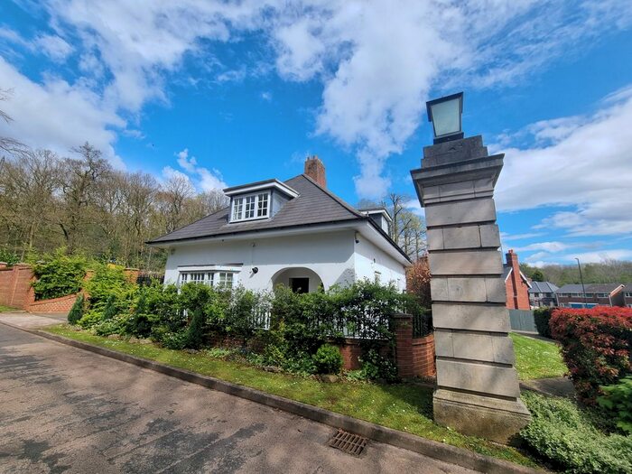 3 Bedroom Detached House To Rent In Nether Hall, Great Barr, B43