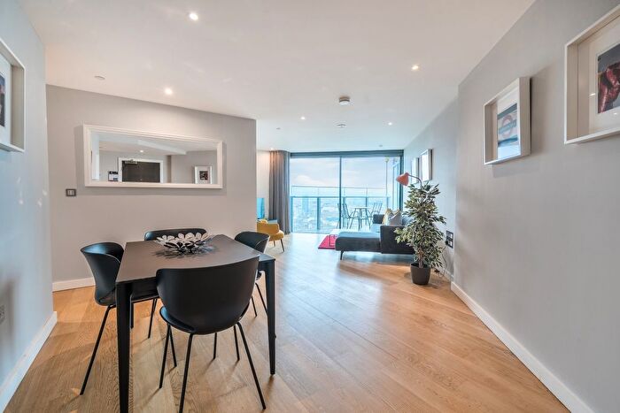 2 Bedroom Flat To Rent In Churchyard Row, Elephant And Castle, SE11