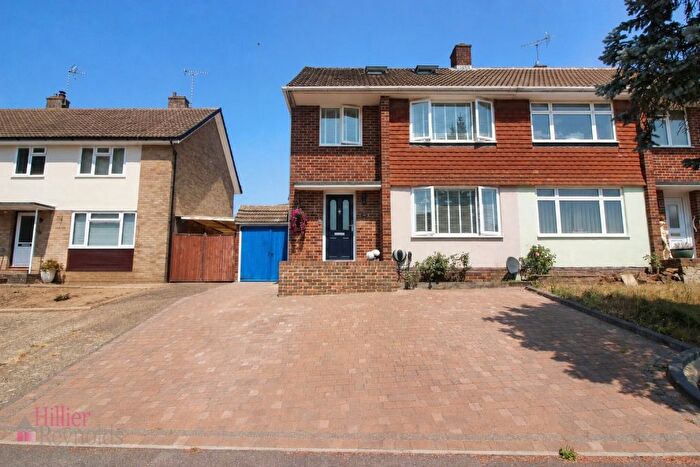 4 Bedroom Semi-Detached House For Sale In Harrison Road, Borough Green, TN15
