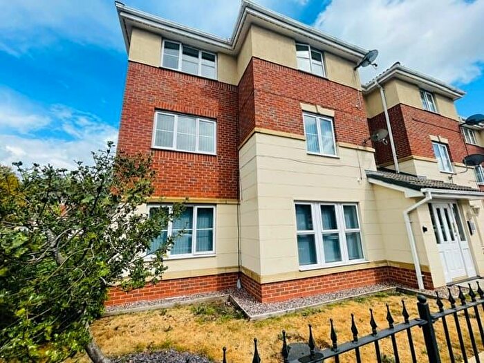 2 Bedroom Flat For Sale In Princes Gate, West Bromwich, B70