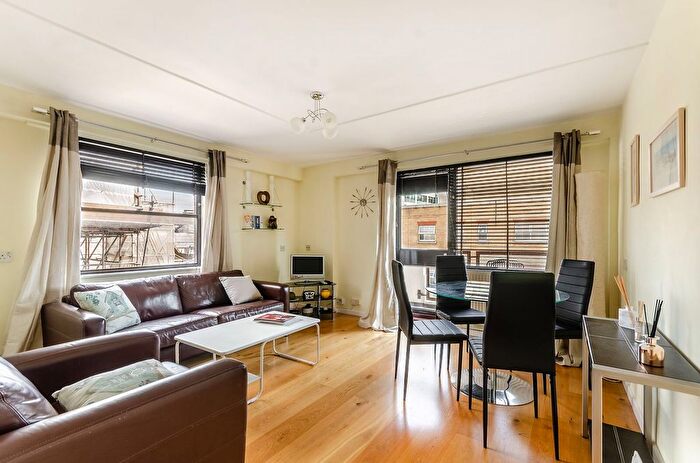 1 Bedroom Flat To Rent In Newton Street, Covent Garden, London, WC2B