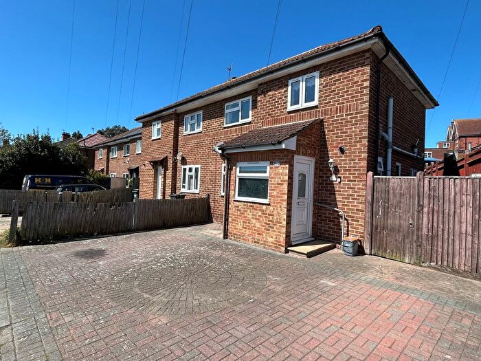2 Bedroom Semi-detached House For Sale In Buxton Drive, Bexhill On Sea, TN39