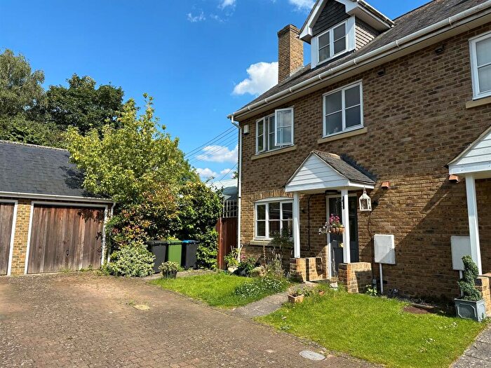 3 Bedroom Semi-Detached House For Sale In Tring Road, Wilstone, Tring, HP23