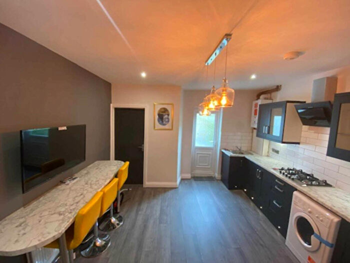 4 Bedroom House To Rent In Alpha Street West, Salford, M6