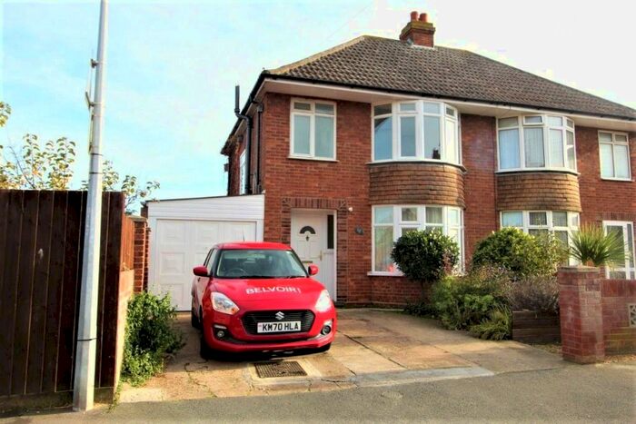 3 Bedroom Semi-Detached House To Rent In Pinecroft Road, Ipswich IP1