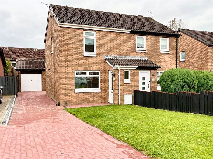 3 Bedroom Semi-Detached House For Sale In Harburn Place, Summerston, Glasgow, G23