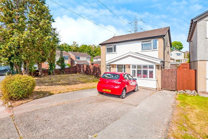 4 Bedroom Detached House For Sale In Pine Tree Close, Radyr, Cardiff, CF15