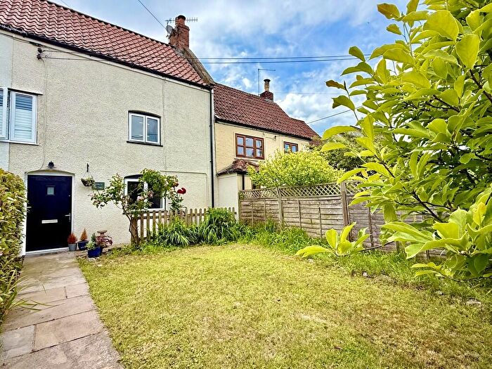 2 Bedroom Cottage For Sale In Wick Road, Bishop Sutton, BS39