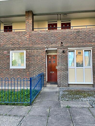 4 Bedroom Flat To Rent In Scotson House, Marylee Way, London, SE11