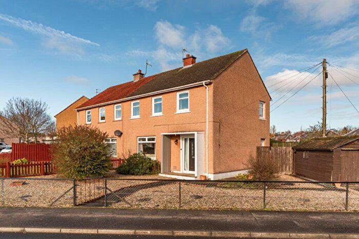 3 Bedroom Semi-detached Villa For Sale In Hawthornden Avenue, Bonnyrigg, EH19