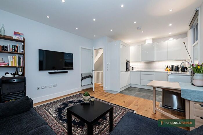 3 Bedroom Flat To Rent In Victoria Road, London, NW6