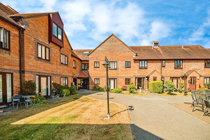 1 Bedroom Flat For Sale In Sharman Beer Court, Thame, OX9