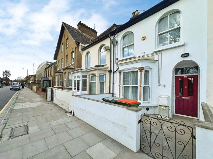3 Bedroom Terraced House For Sale In Plashet Road, London, E13
