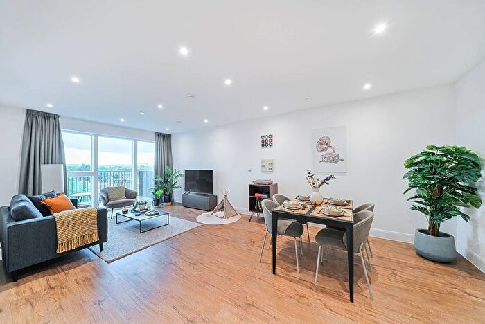 2 Bedroom Flat To Rent In Uncle Colindale, Colindale, London, NW9